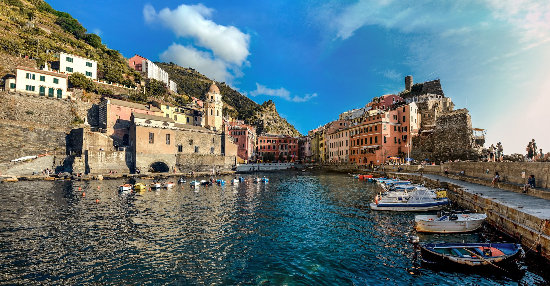 Vernazza parking